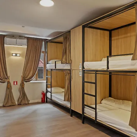 Ramana Garden Hostel - Self-Service Accommodation Bucarest Esterno foto