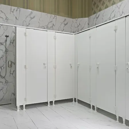 Ramana Garden Hostel - Self-Service Accommodation Bucarest Esterno foto